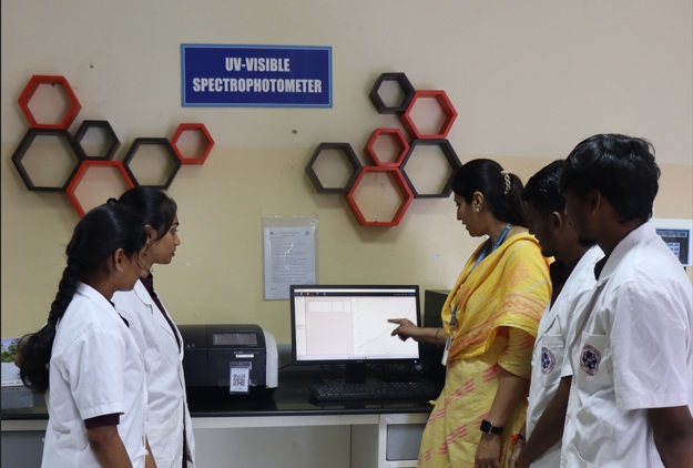 UV-Visible Spectrophotometer Analytical Lab
